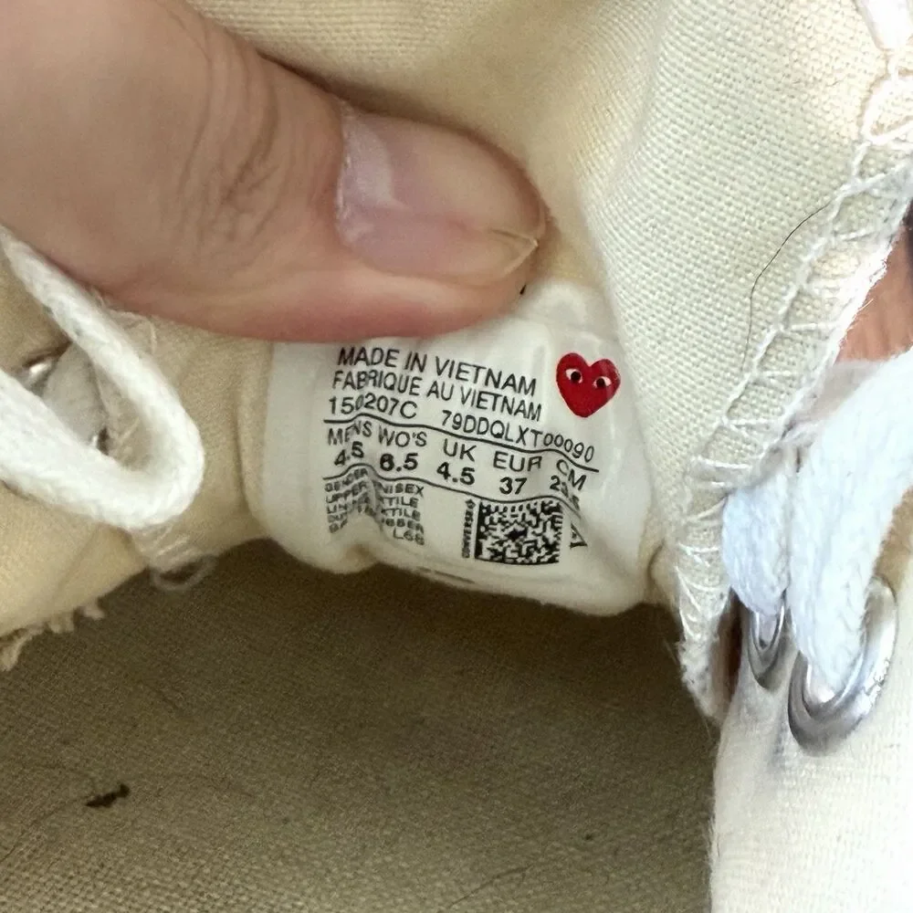 Converse Comme des Garcons CDG Play Low Tops Sneakers Women's Size 6.5